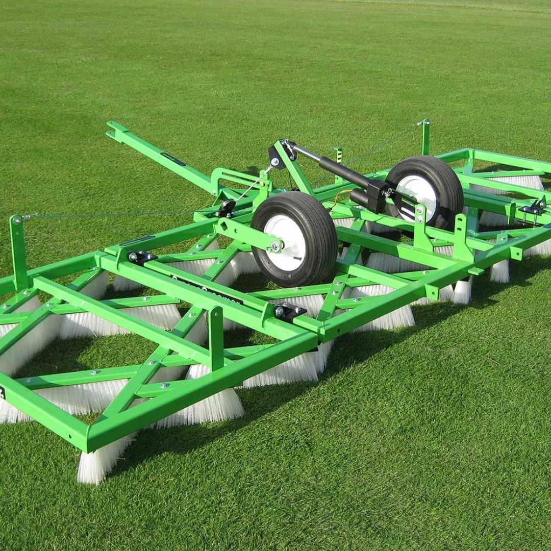 Fairway Groomer Turf Brush 2