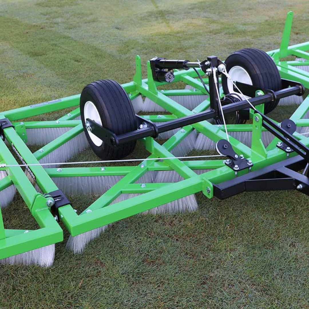 Fairway Groomer Turf Brush 6