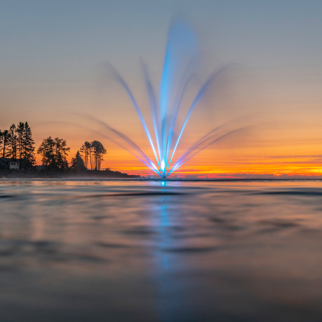 RGBW LED Waterglow Fountain Light Kits Par West Turf